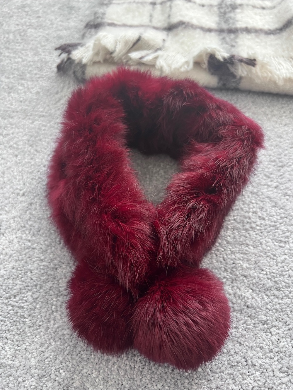 Assorted scarves bundle - Picture 4 of 5